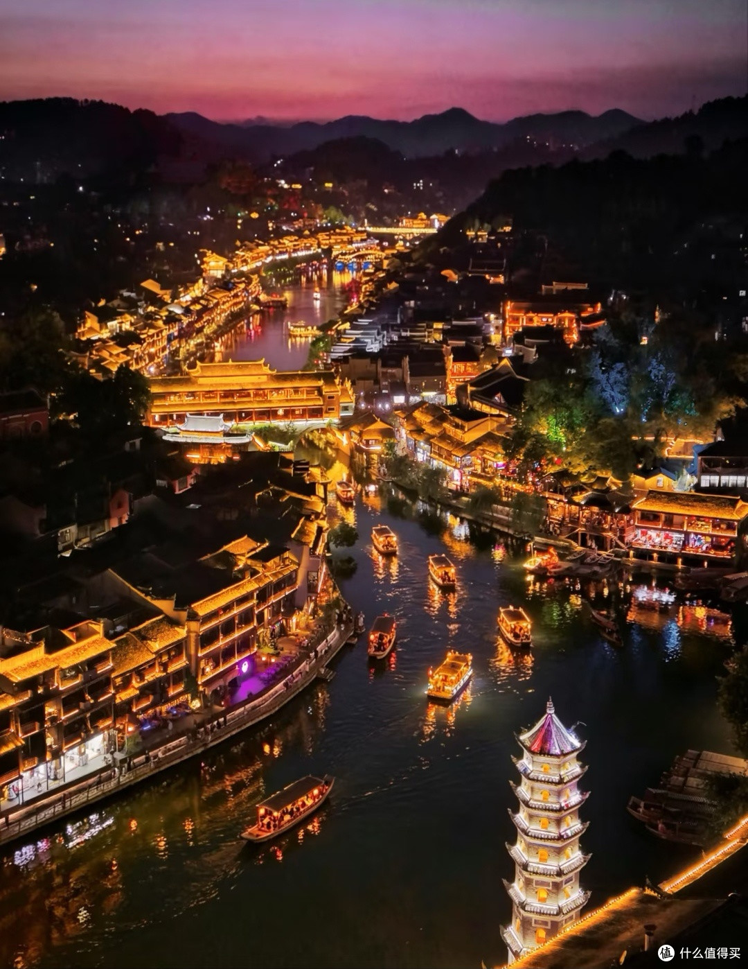 三赴凤凰古城,在边城文字里遇见湘西浪漫
