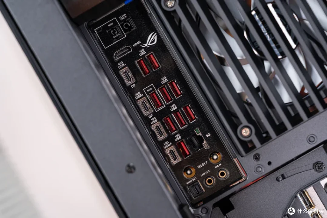 追风者视界之窗像素版+华硕STRIX X870E-E NEO+影驰5080黑魂X装机