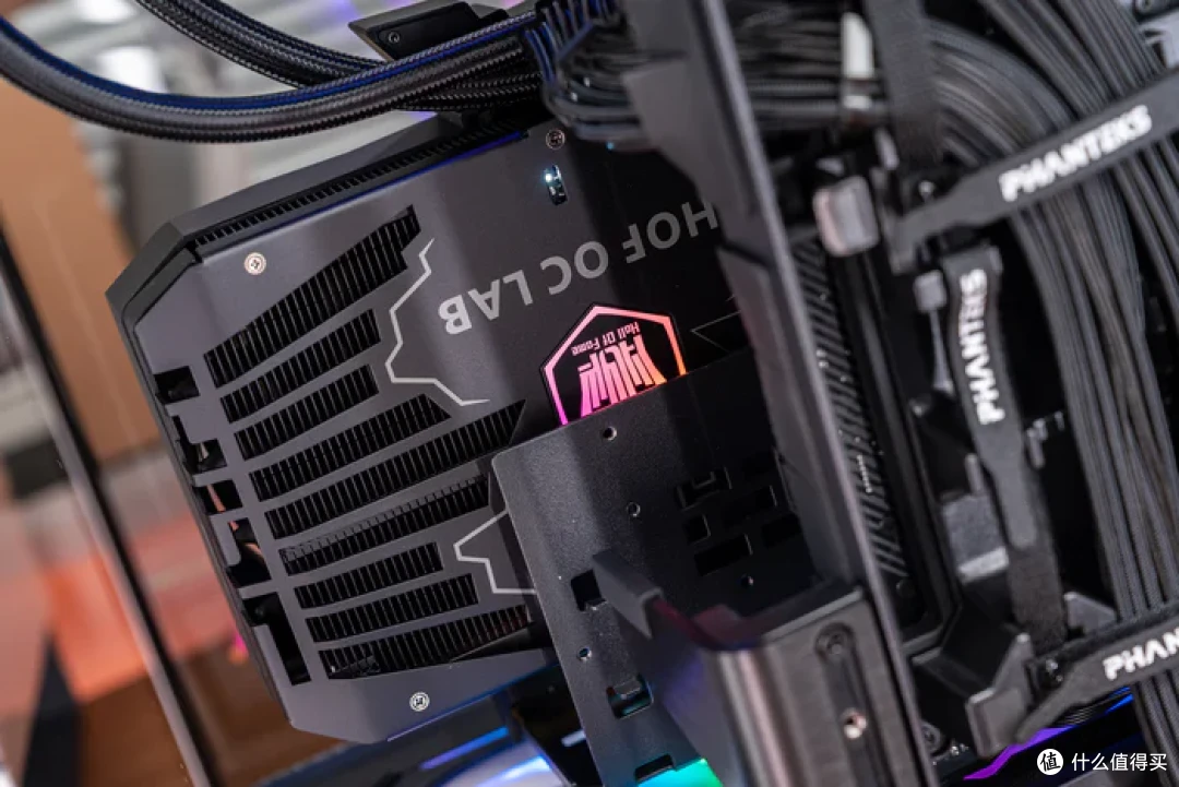 追风者视界之窗像素版+华硕STRIX X870E-E NEO+影驰5080黑魂X装机