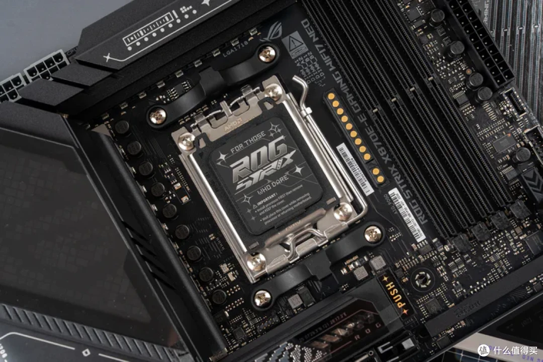 追风者视界之窗像素版+华硕STRIX X870E-E NEO+影驰5080黑魂X装机
