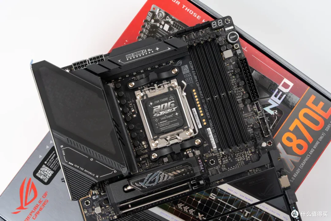 追风者视界之窗像素版+华硕STRIX X870E-E NEO+影驰5080黑魂X装机