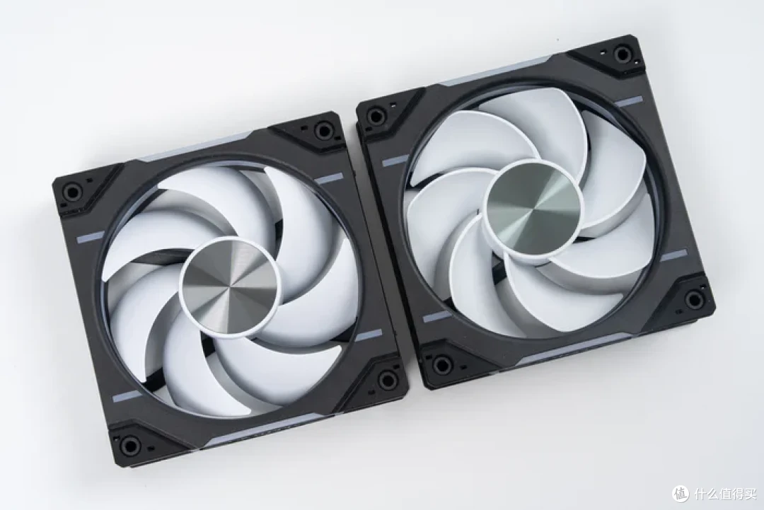 追风者视界之窗像素版+华硕STRIX X870E-E NEO+影驰5080黑魂X装机