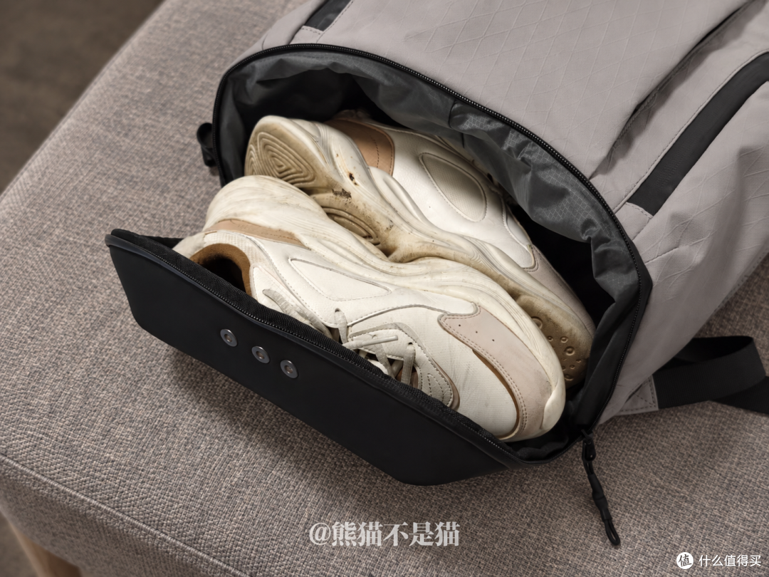 底部独立收纳