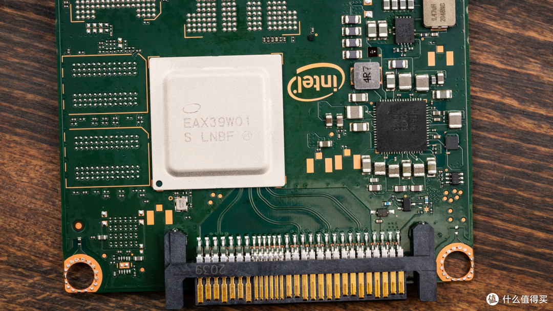 傲腾P5800X的主控“SLNBF”