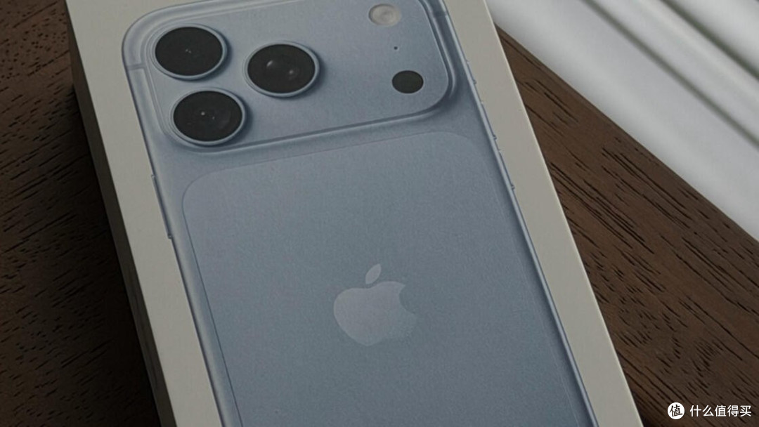 14天卖了200万台，同时被曝信号故障：iPhone 18 Pro的冰火两重天