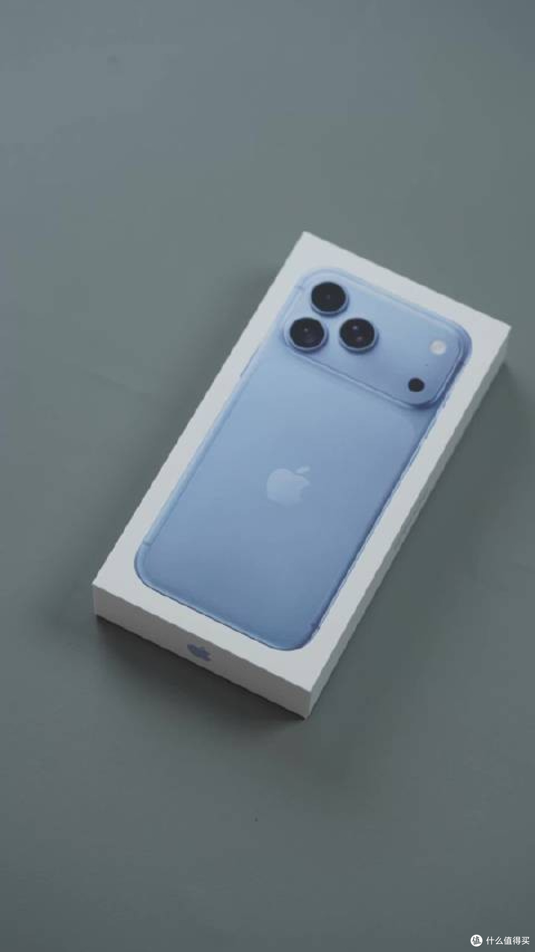 14天卖了200万台，同时被曝信号故障：iPhone 18 Pro的冰火两重天