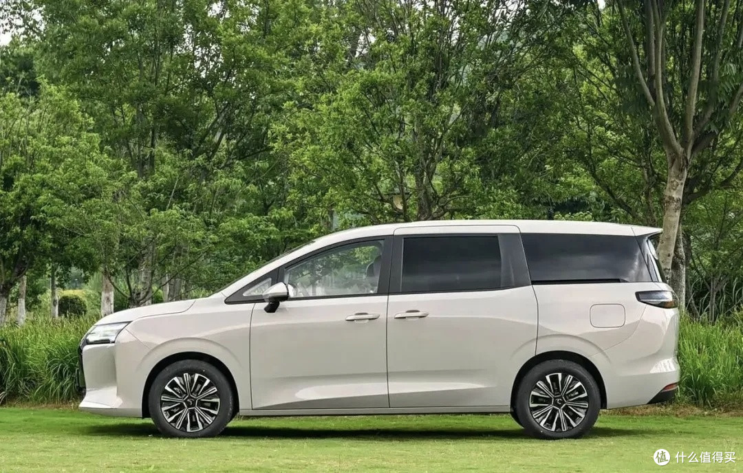 星光730,电动侧滑门+大空间+L2级智驾,全家不将就的MPV仅10万