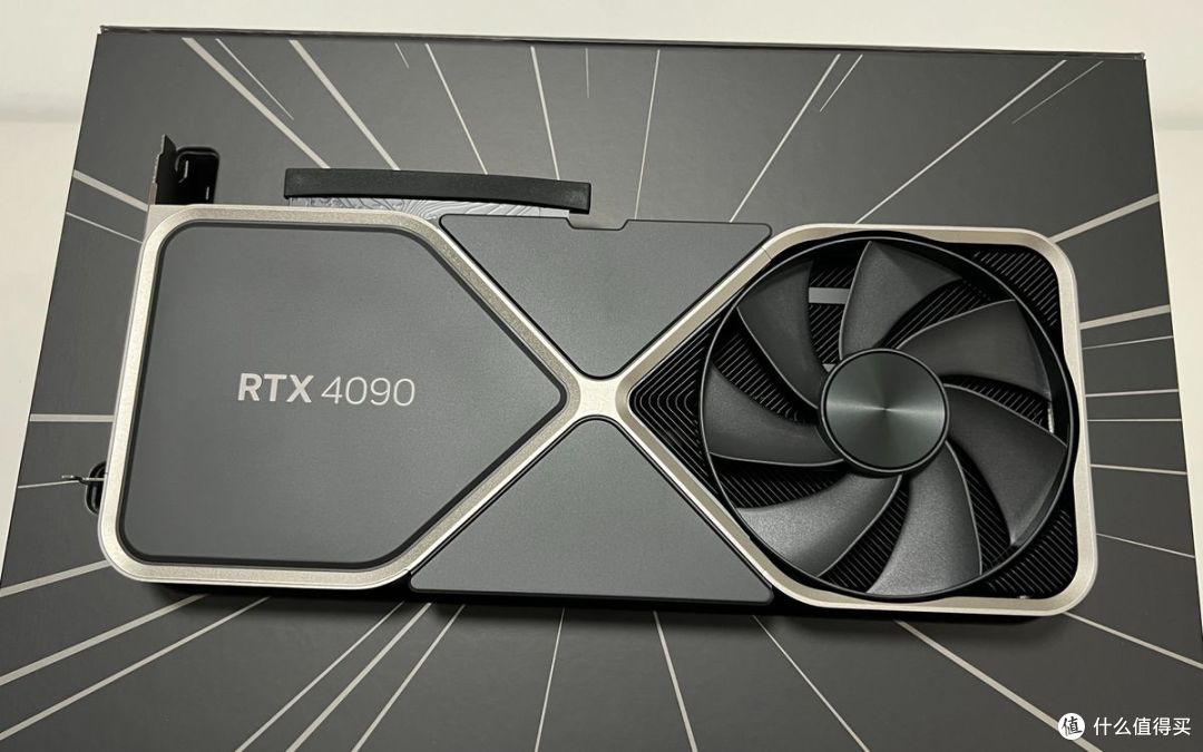 刚过保一天,RTX 4090散热器掉了:维修费2700,这卡修还是不修?