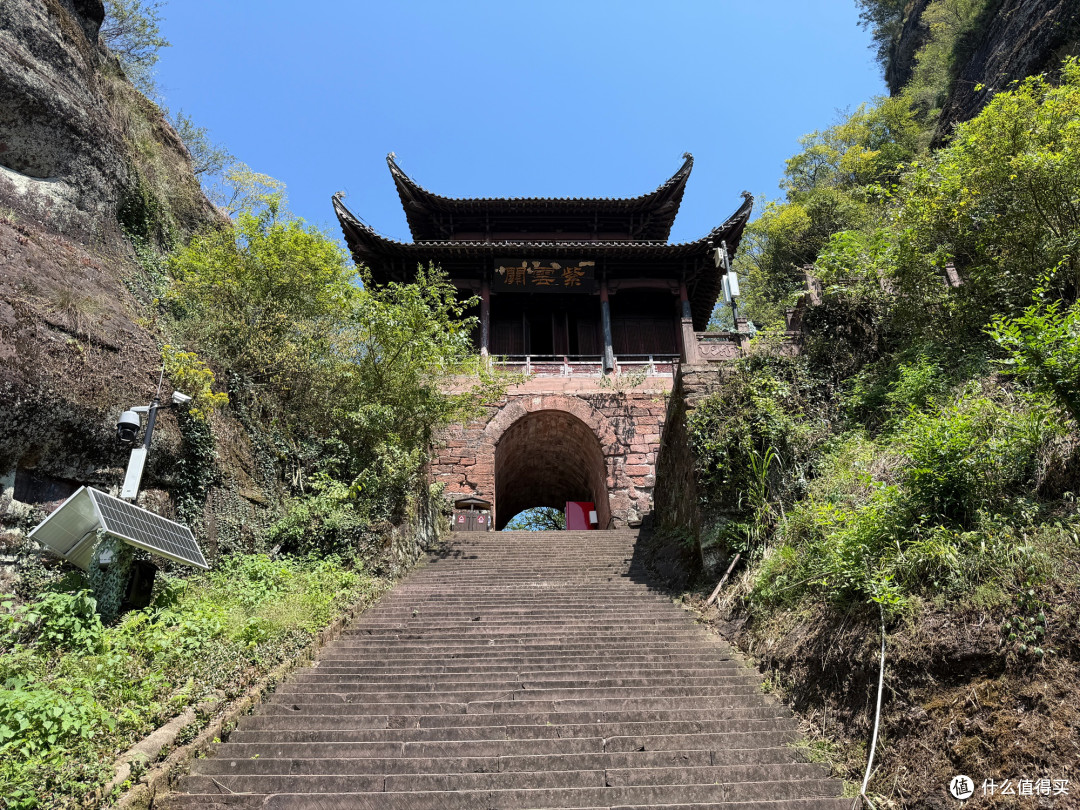 徐霞客二刷的齐云山，到底有什么魅力？这份齐云山游览攻略请收好