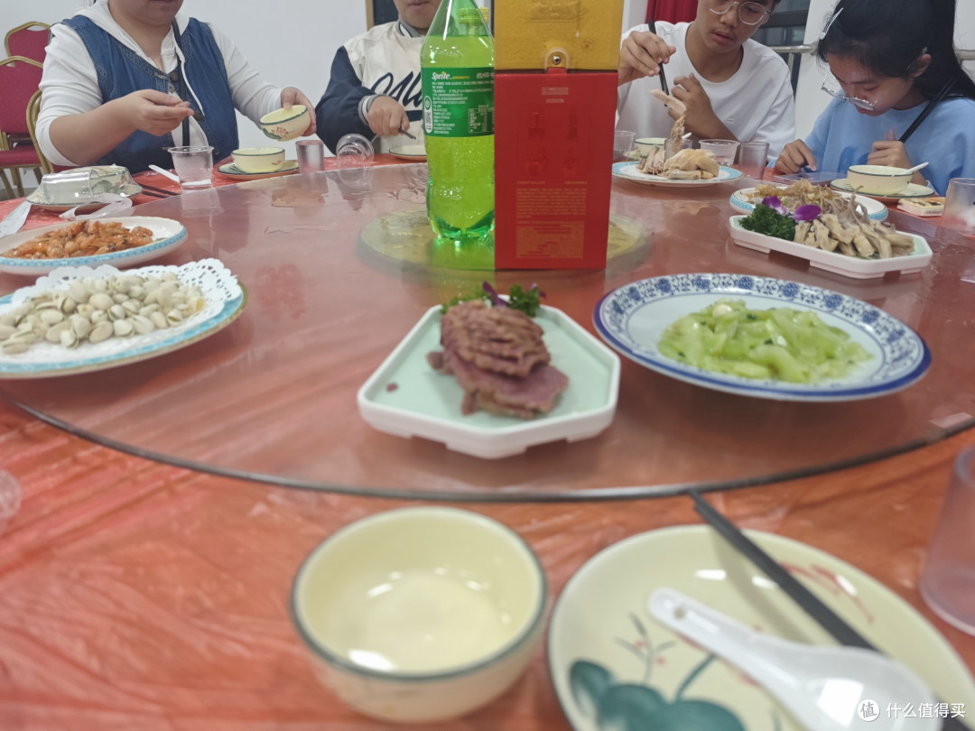 苏州土著满月酒的酒席吃什么?一般会喝什么酒?文章会给您答案。