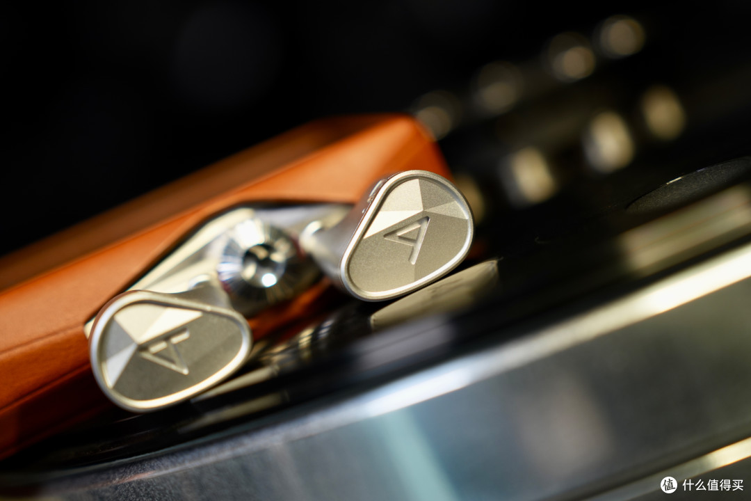 罕见的“非讨好向”旗舰耳机:Astell&Kern CLARUS克鲁斯把玩随笔