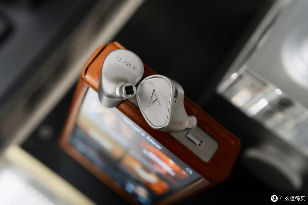 罕见的“非讨好向”旗舰耳机:Astell&Kern CLARUS克鲁斯把玩随笔