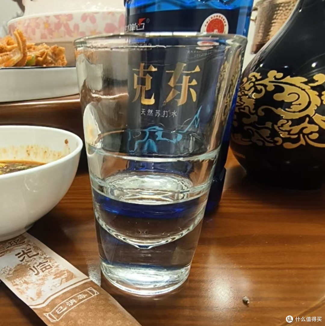 双节+老同志退休,拿出2021年的青花郎礼盒装庆祝,还行不?!