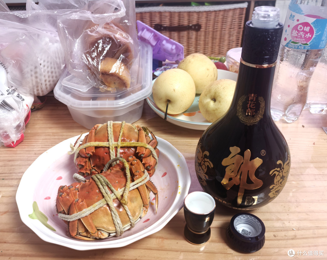 双节+老同志退休,拿出2021年的青花郎礼盒装庆祝,还行不?!