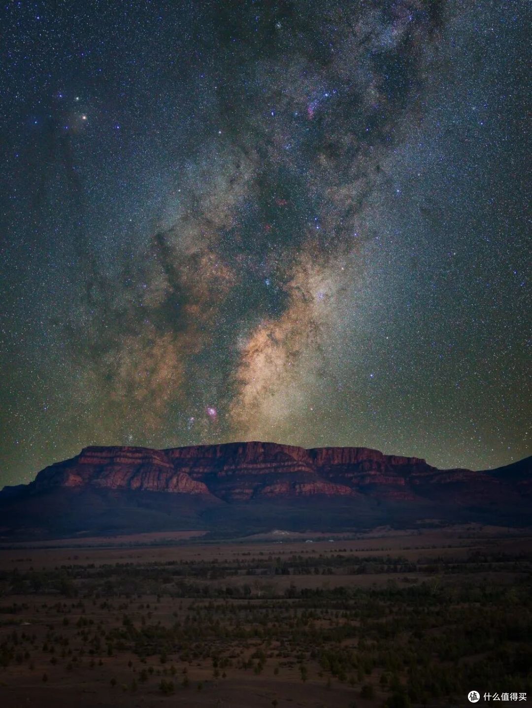 ● Wilpena Pound, Flinders Ranges & Outback, South Australia  📷 / © Michael Waterhouse Photography