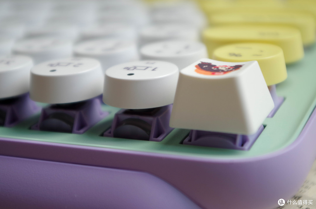 一百多入手，被颜值耽误最便宜的罗技无线机械键盘POP Keys