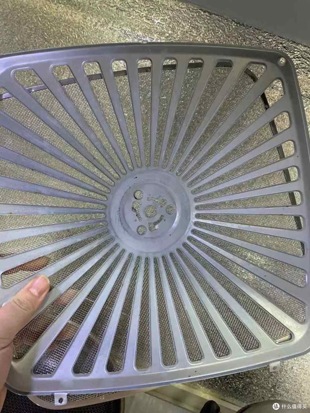 厨房油污别攒着擦,趁热这3处1分钟就下来