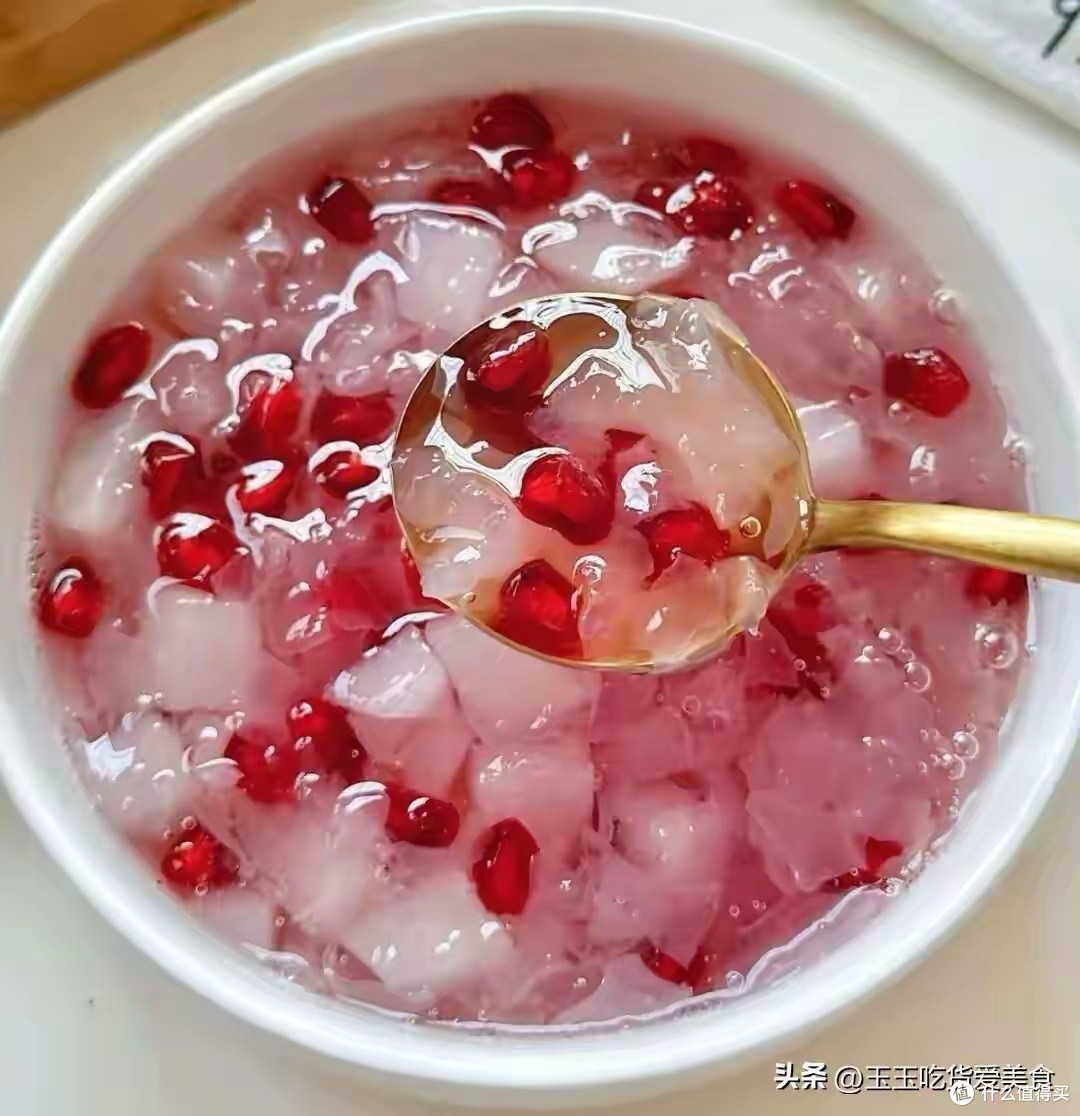 石榴雪梨银耳水缓解秋燥