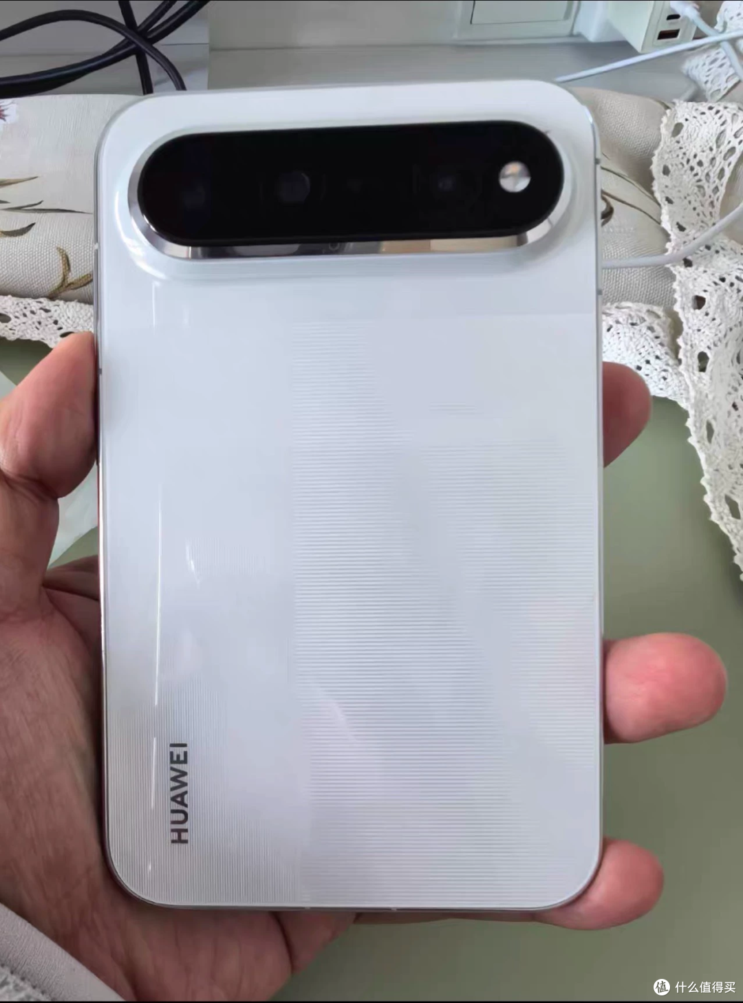 华为Pura X View 2100元,不到官网 3 成?
