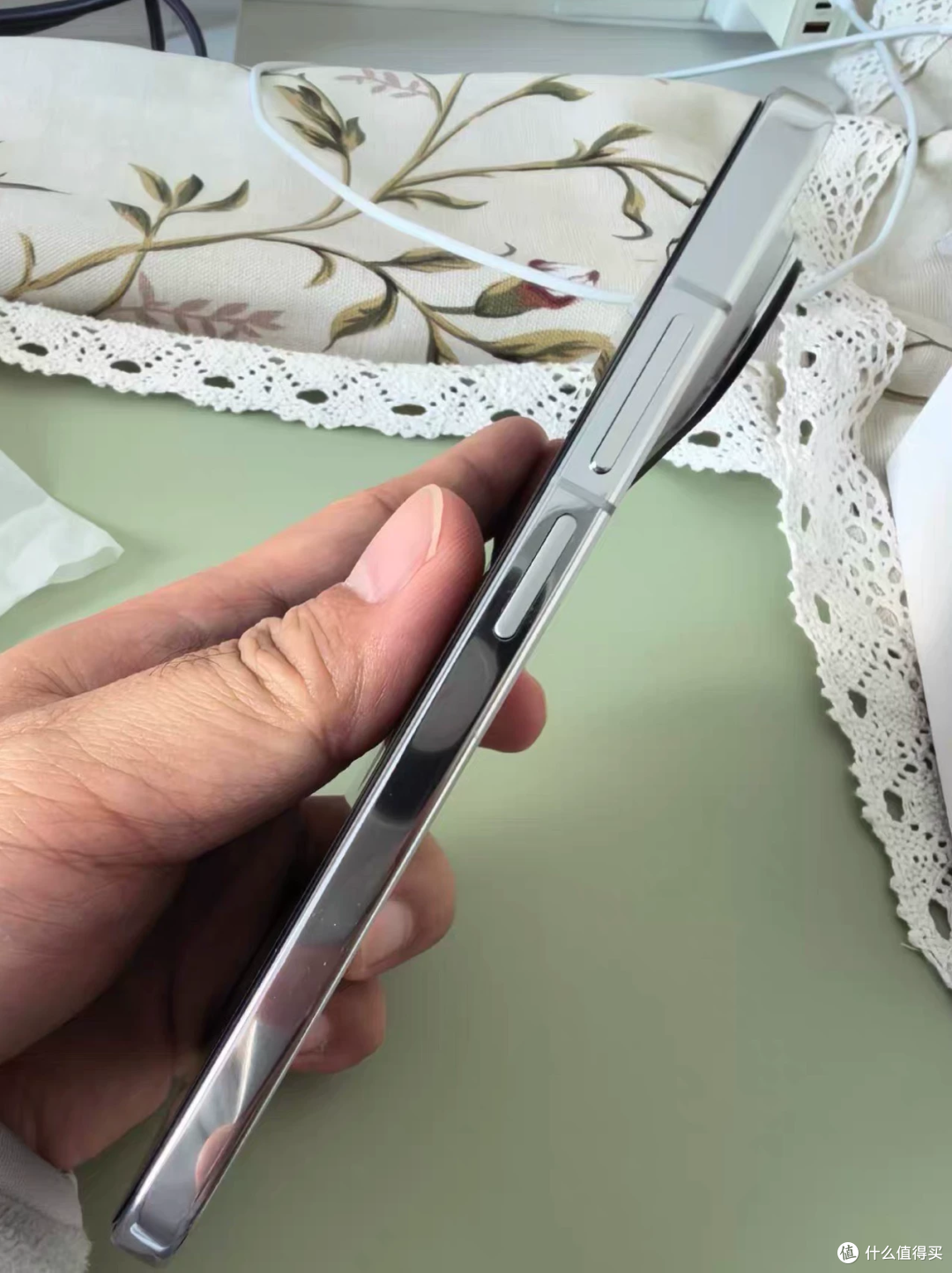 华为Pura X View 2100元,不到官网 3 成?