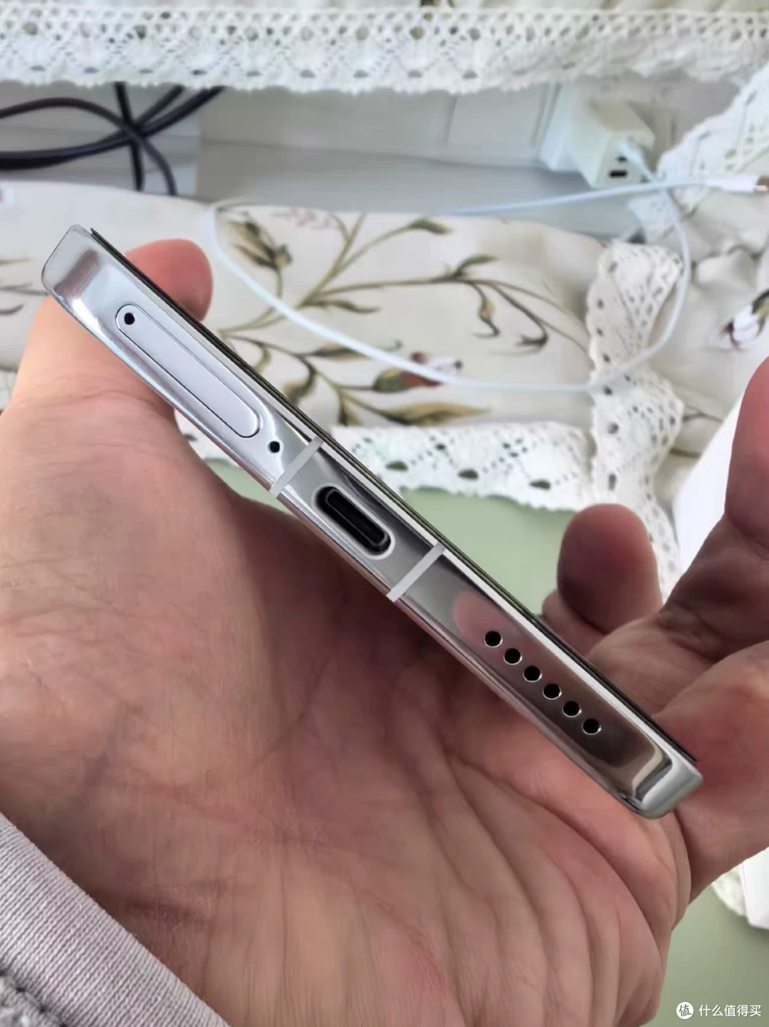 华为Pura X View 2100元,不到官网 3 成?