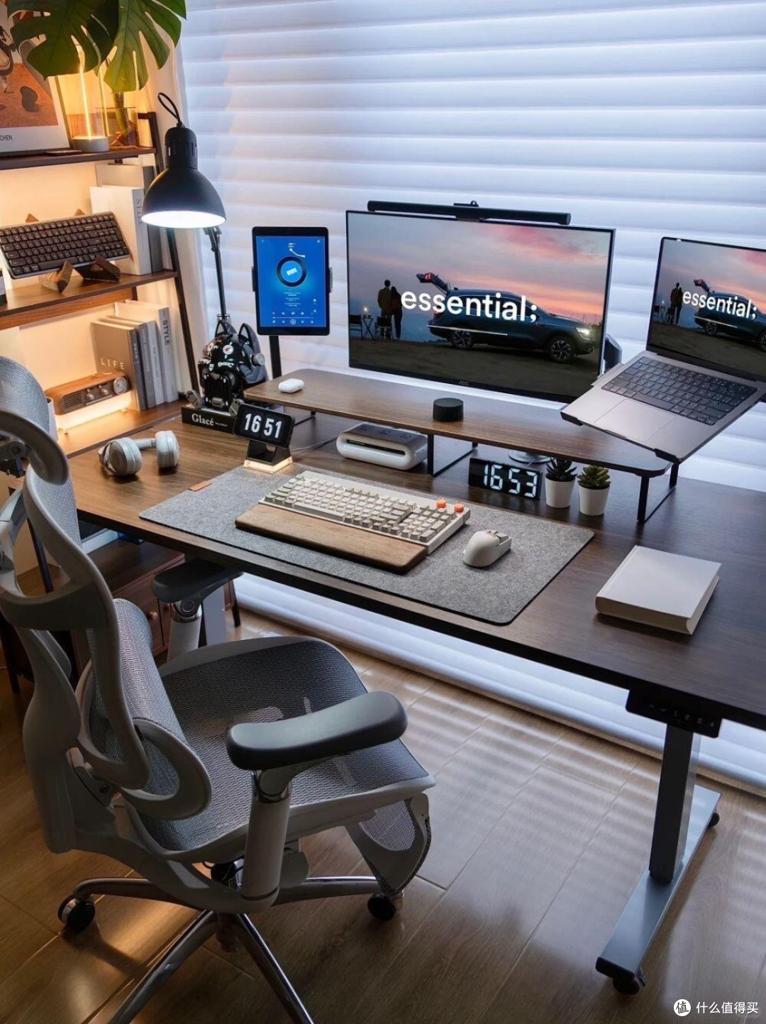 科技美学极简桌面改造实录