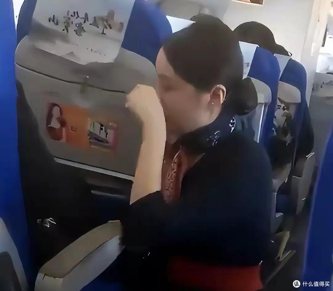 下跪事件彻底闹大!