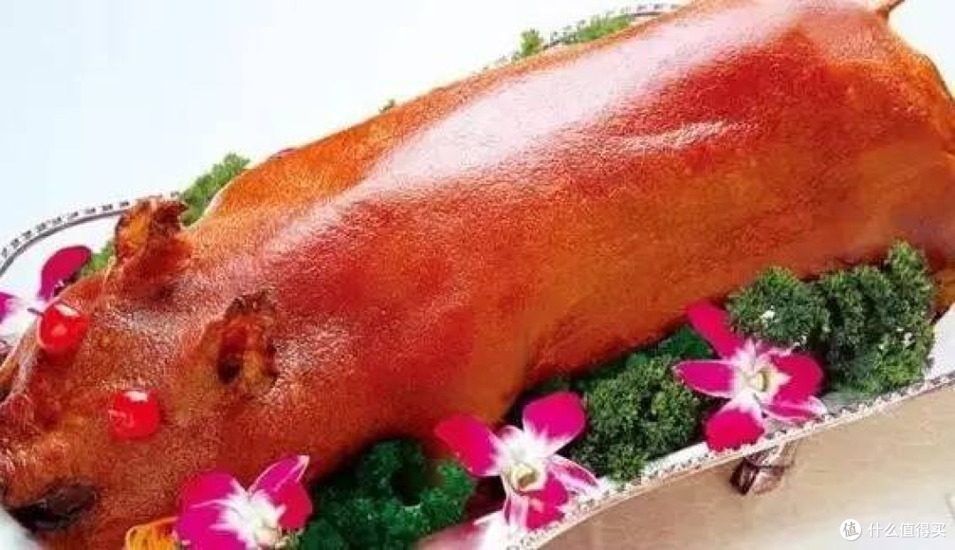 巴马烤香猪：瑶山珍味，皮脆肉香的山野盛宴