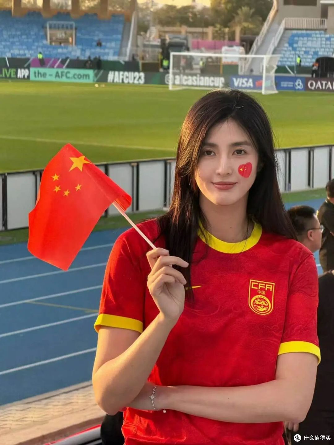 两万人海选,周星驰挑了一张白纸:林允之后19岁的她成“星女郎”