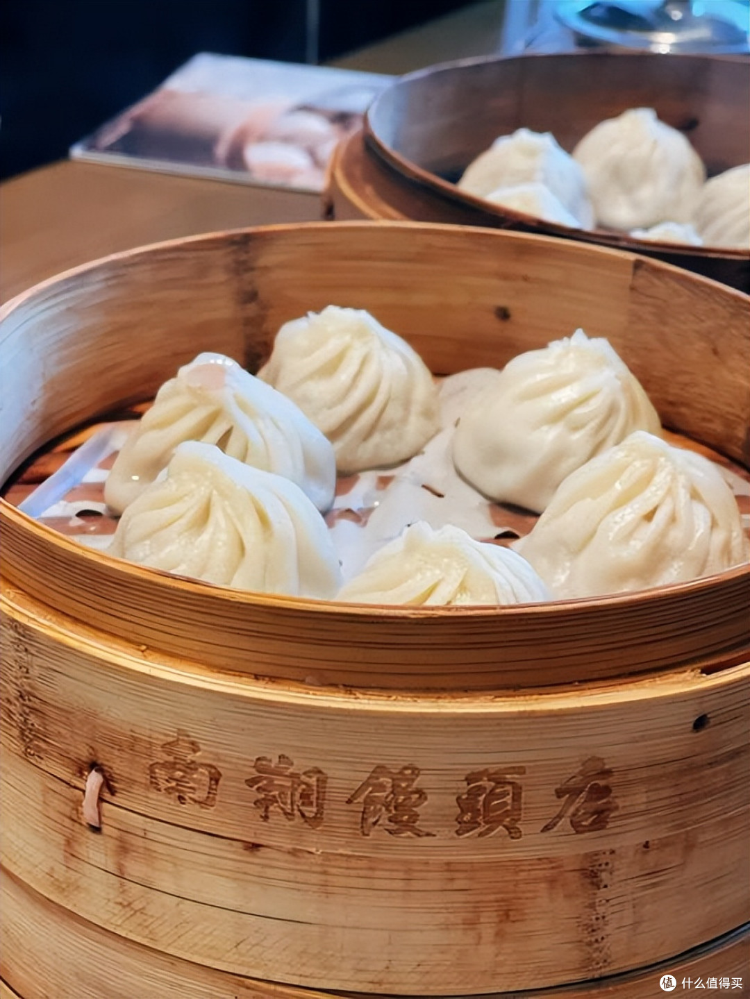 十一假期来上海,吃啥小吃?带啥特产?一次说清楚,保准不踩坑