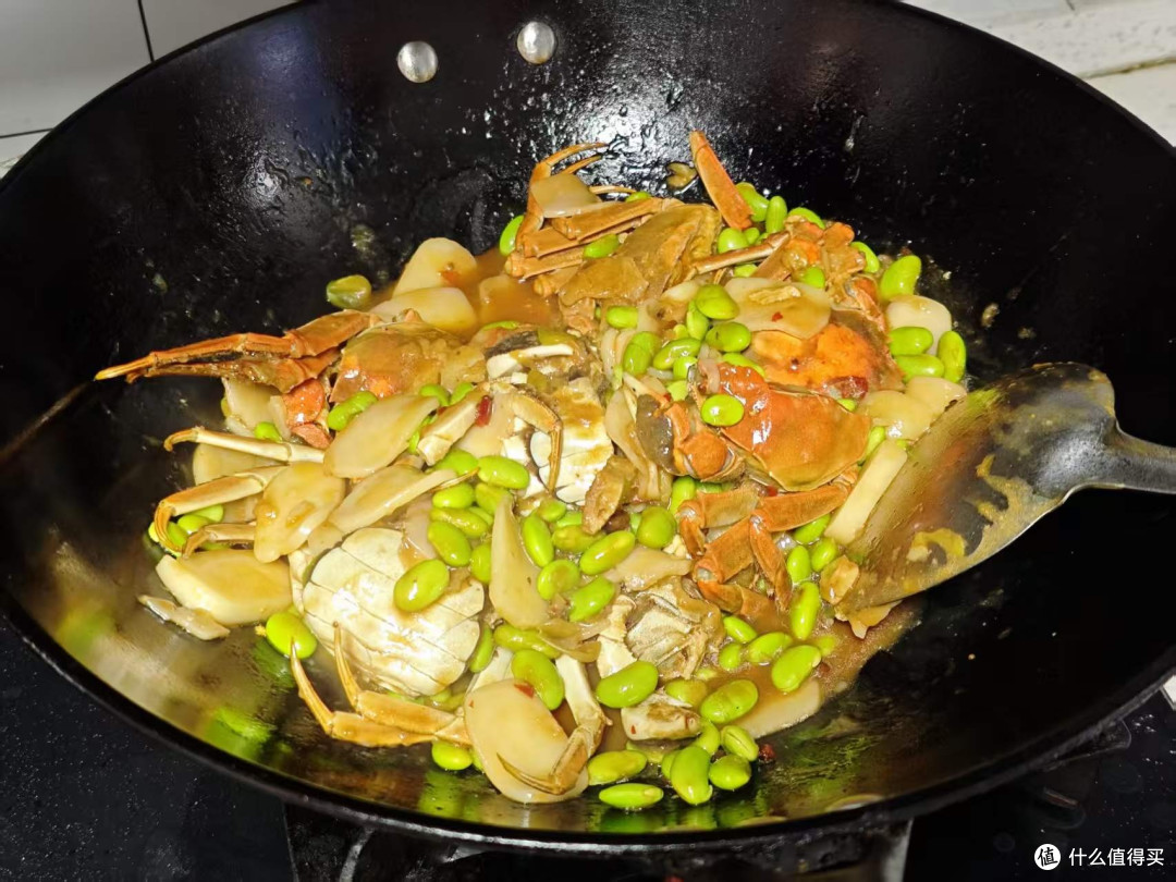 50元成本就能做出饭店将近200元的“毛蟹年糕”,很好吃,满足。