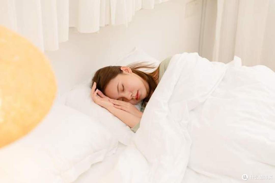 黄金睡眠时长出炉!人民日报8个睡眠技巧火了,失眠人群赶紧收藏