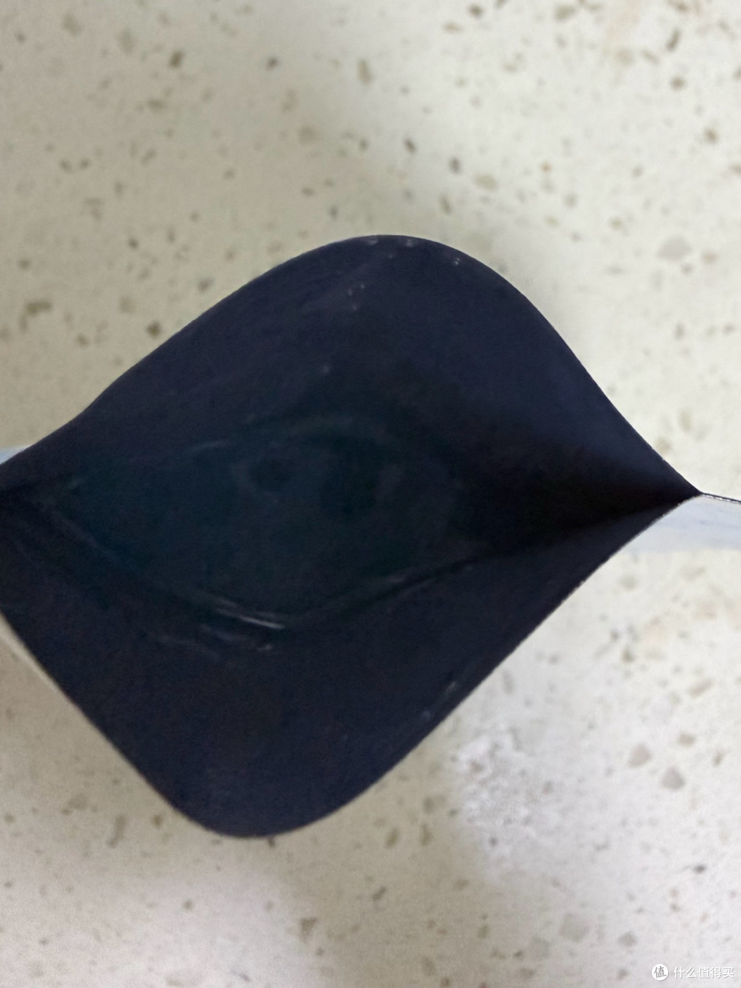 当妮Downy洗衣原液实测:梅雨季衣物除味留香大作战