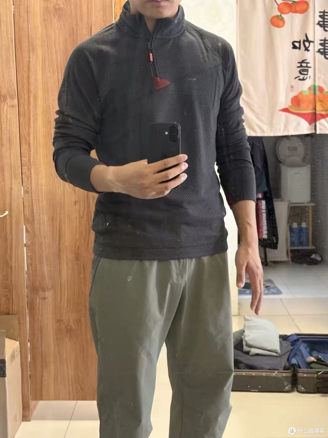 攀山鼠胡戈羊毛半拉链,值不值得入?
