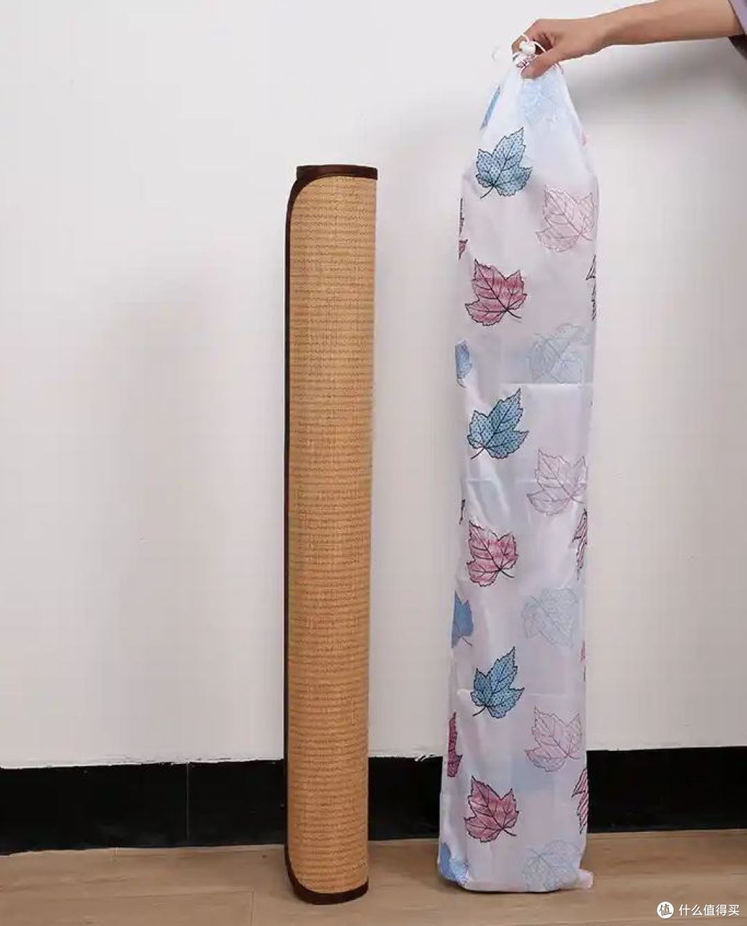 凉席别直接卷起来收，少擦一遍少晾一天，明年一层霉