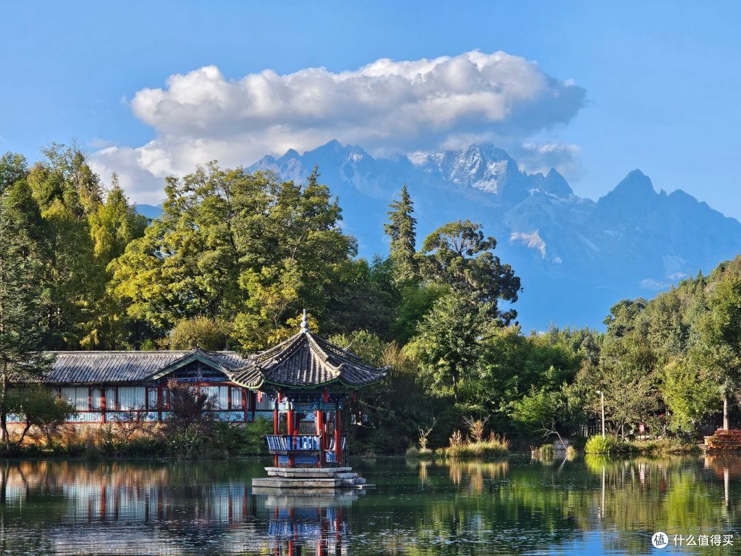 丽江古城:一座没有城墙的城,靠354座桥把日子搭起来