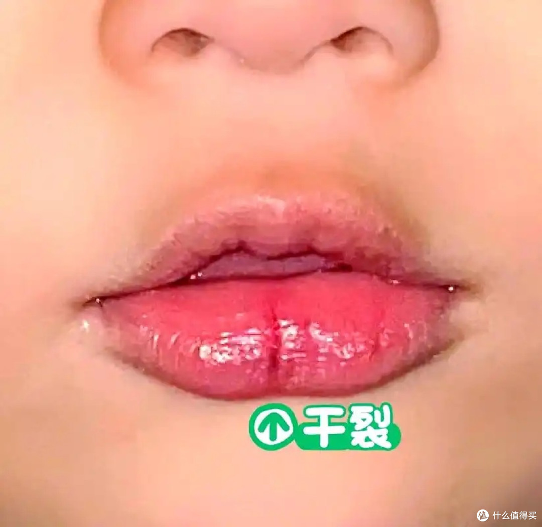 换季嘴唇干裂别硬扛！一支唇膏稳住秋冬嫩唇
