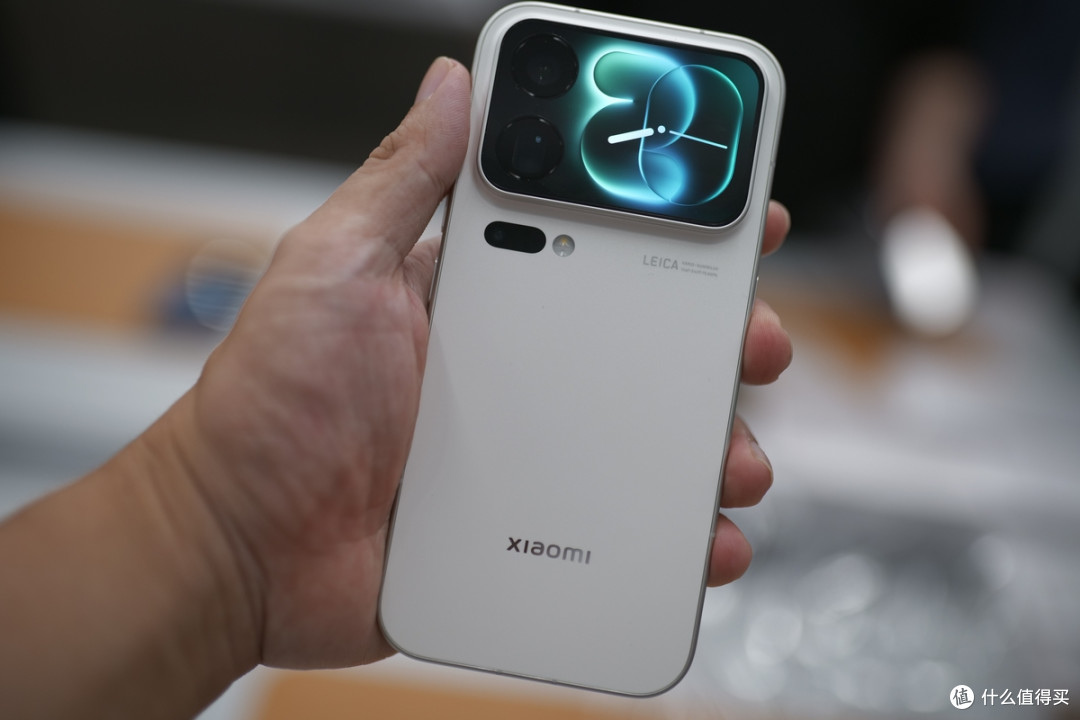 小米18标准版曝光：砍掉背屏换7200mAh，雷军这次选对了？