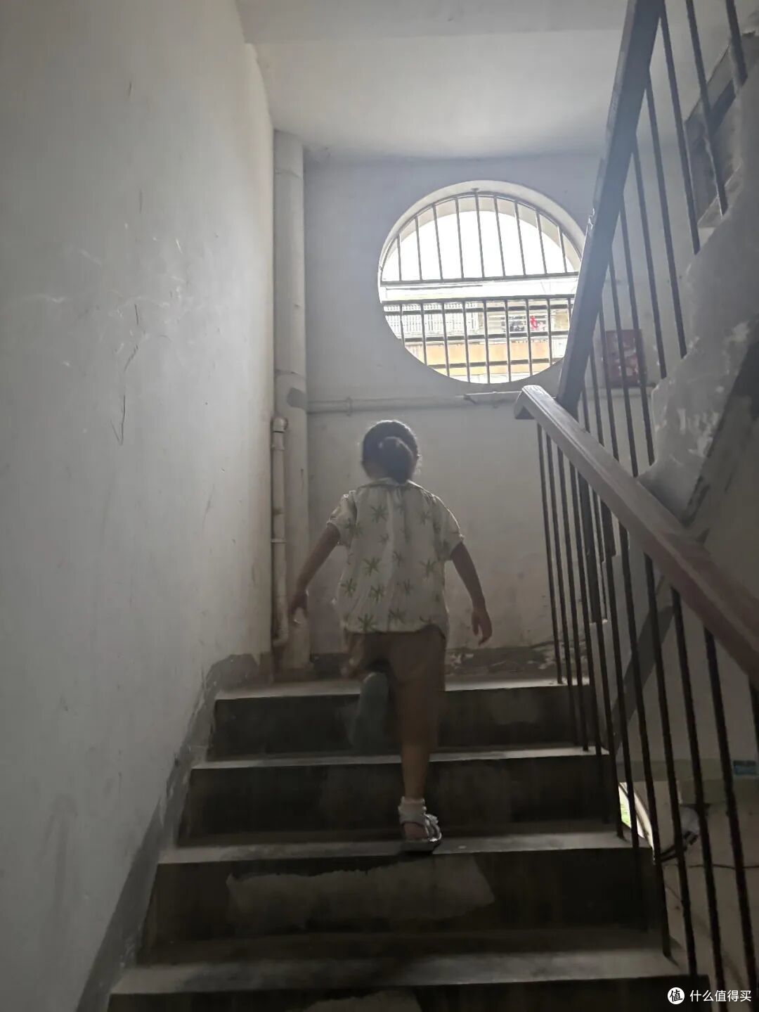 为啥懂行的人,都在悄悄处理这5种房产?过来人:再便宜也别碰!