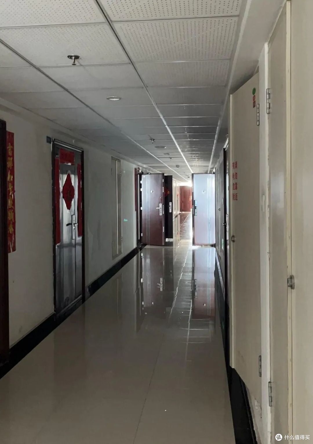 为啥懂行的人,都在悄悄处理这5种房产?过来人:再便宜也别碰!