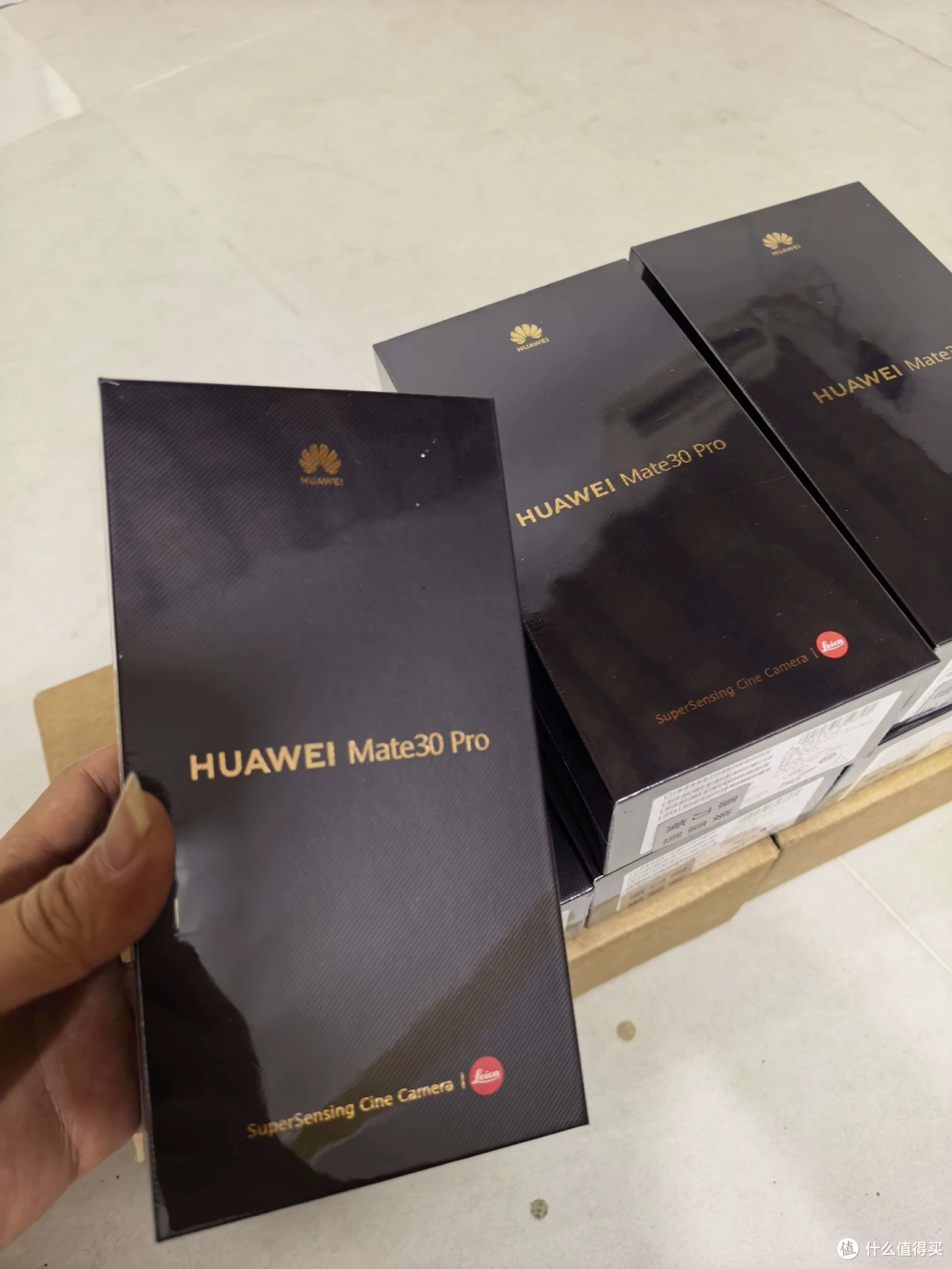 华为 Mate 30 卖 799 元,七年库存算全新?