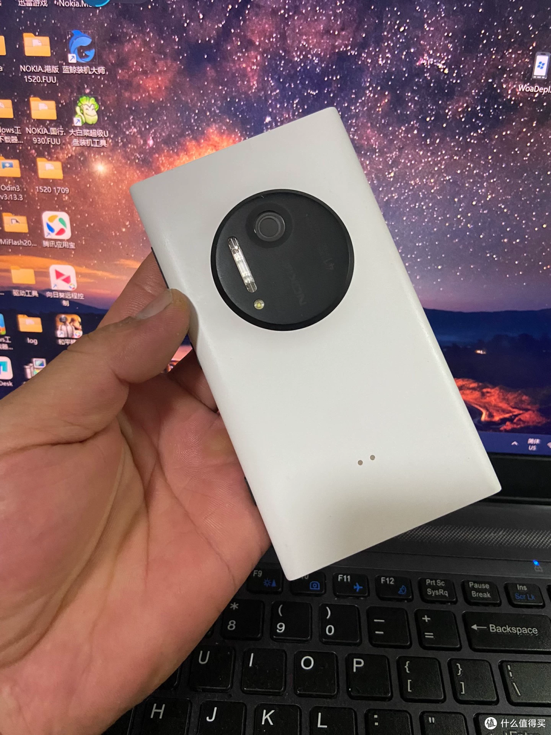 290 元的诺基亚 1020,交到你手上的是 500 万