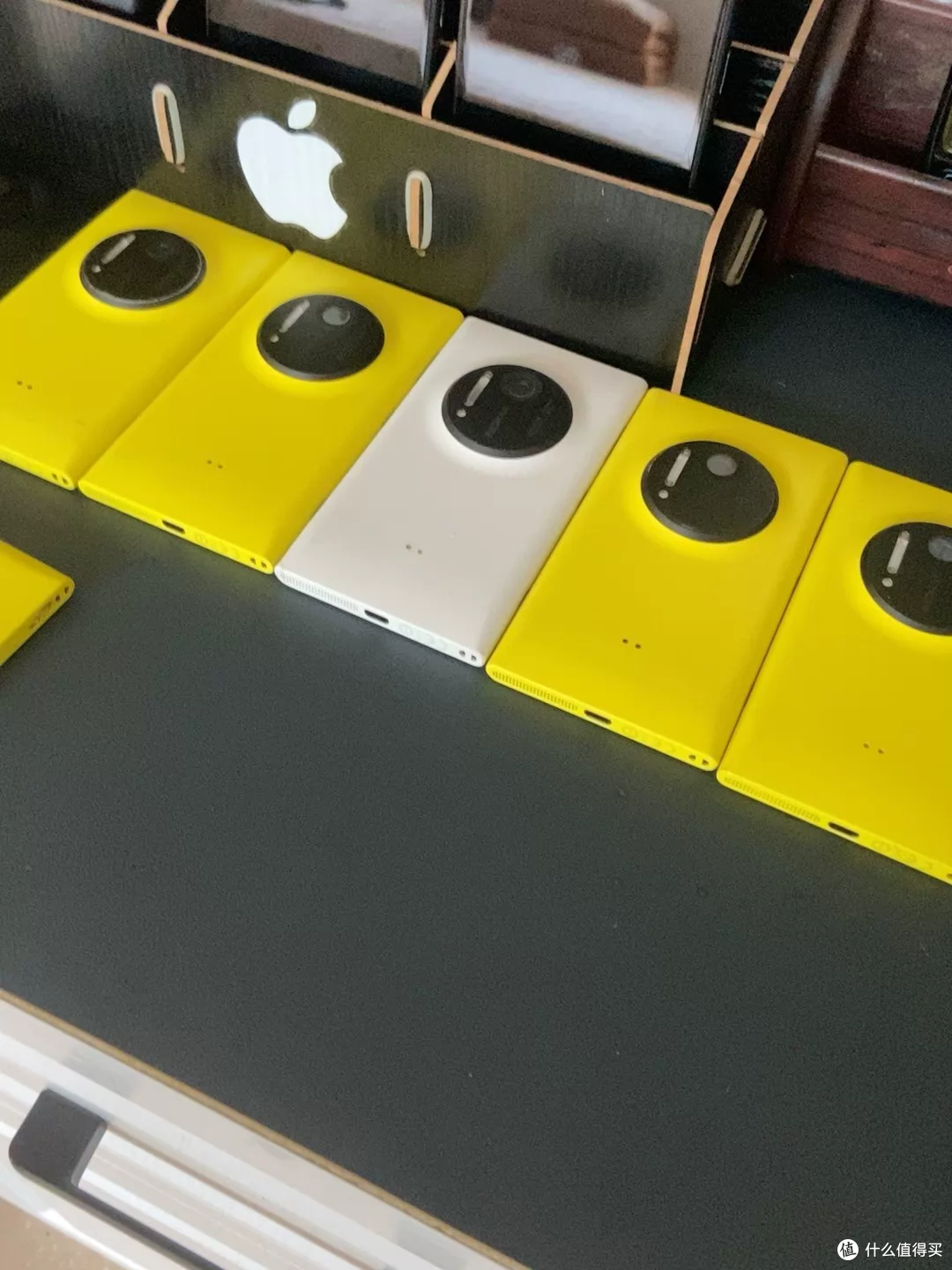 290 元的诺基亚 1020,交到你手上的是 500 万