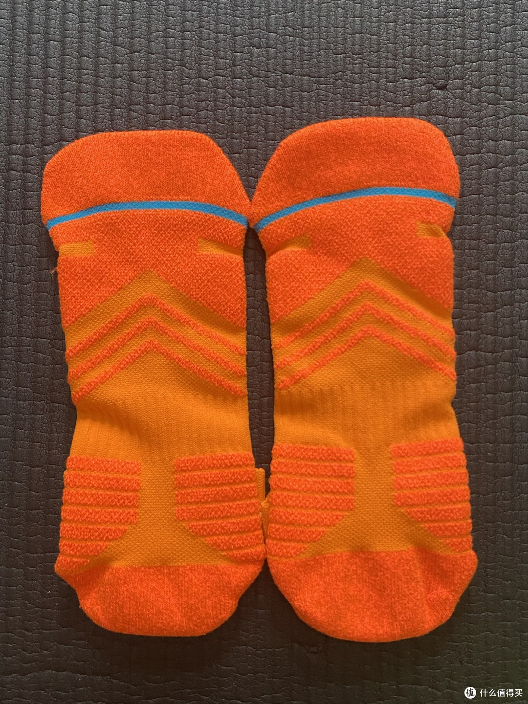 【通勤训练双用视角】不止跑马!这双轻薄运动袜日常训练太舒服