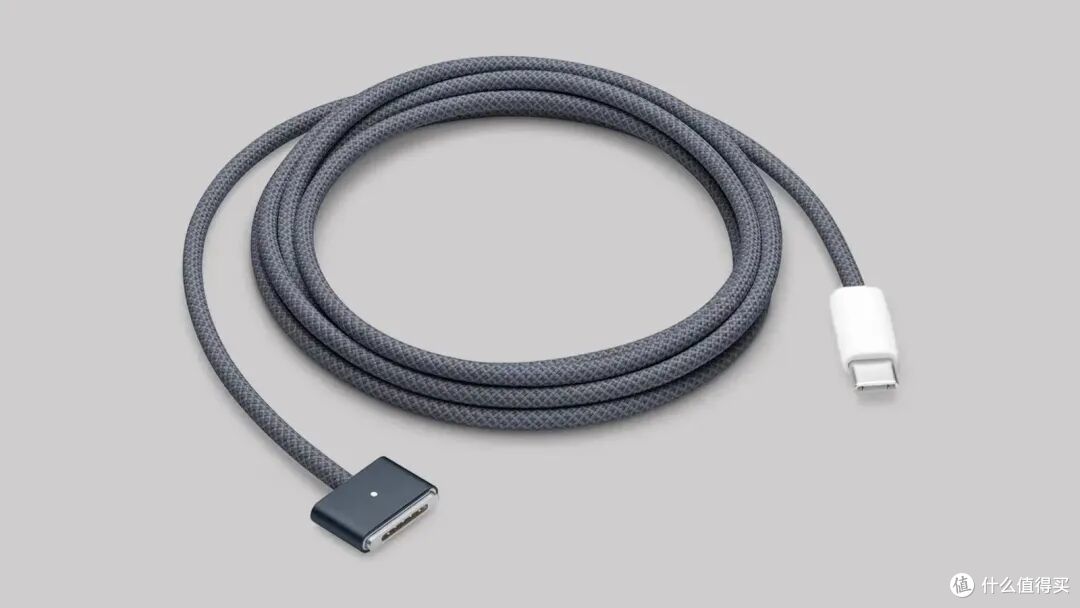 苹果给USB-C充电线推送软件更新，太有意思了