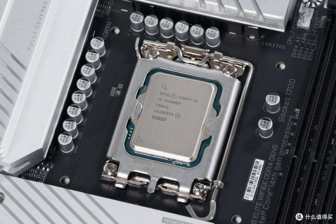 酷冷至尊MF400_技嘉B760M AORUS ELITE D4_影驰RTX 5070Ti HOF OC
