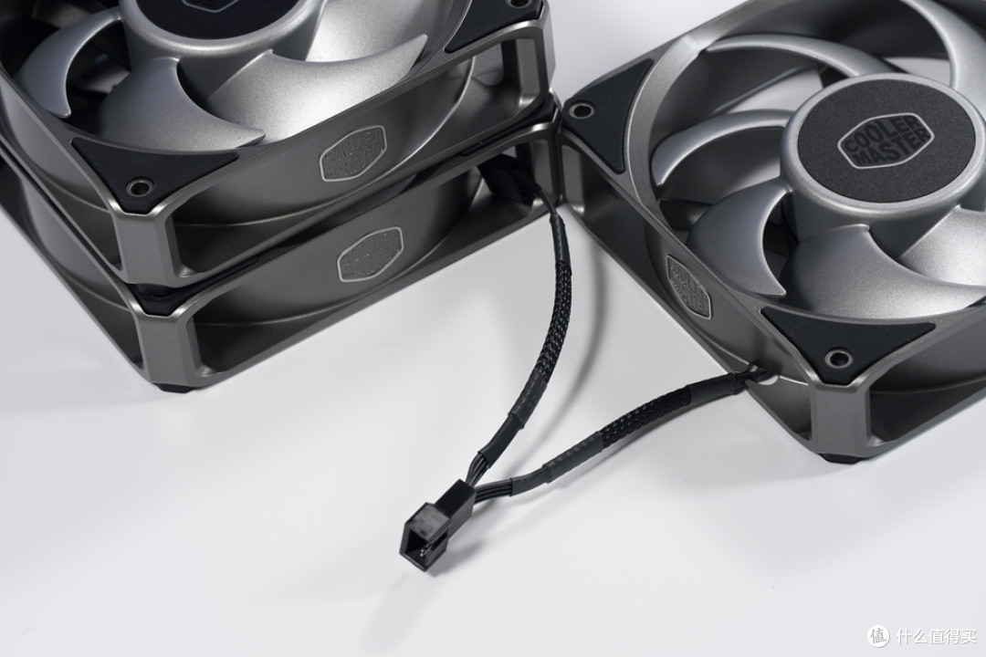 酷冷至尊MF400_技嘉B760M AORUS ELITE D4_影驰RTX 5070Ti HOF OC