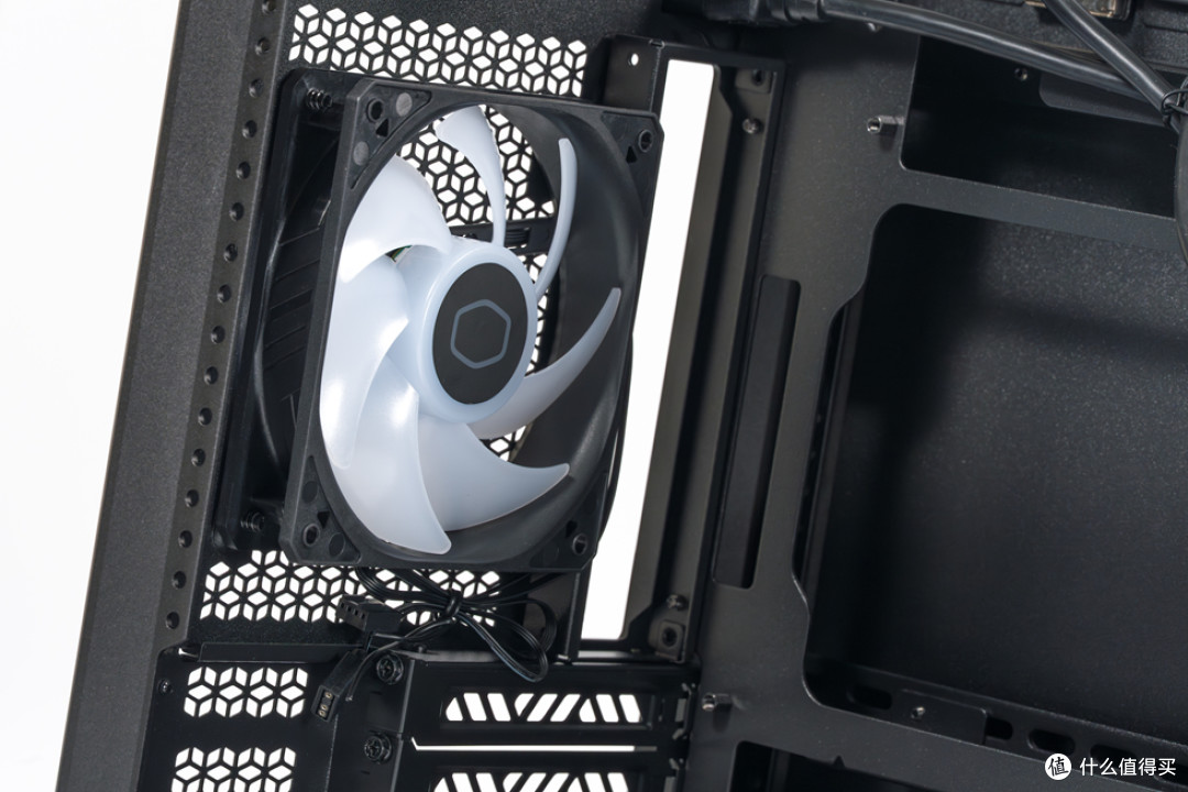 酷冷至尊MF400_技嘉B760M AORUS ELITE D4_影驰RTX 5070Ti HOF OC