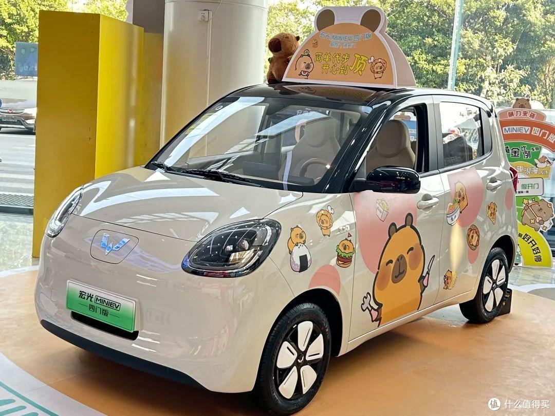 五菱宏光MINIEV咋卖不动了?3万的小破车,年轻人为啥突然不买了