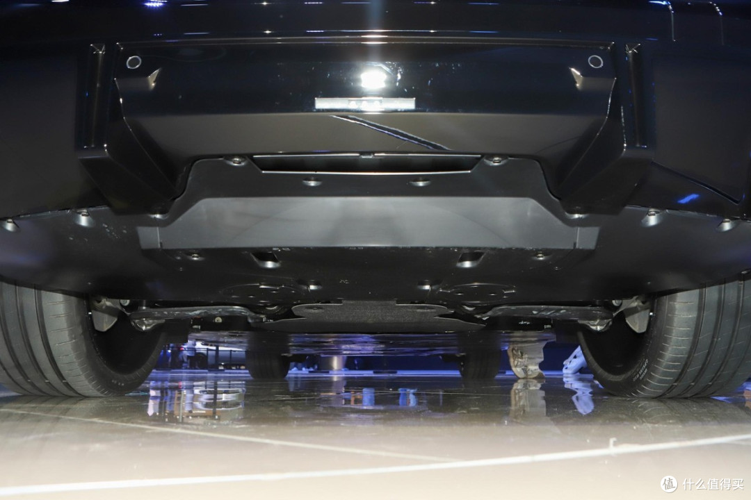 30万买德系豪华纯电SUV,奥迪E7X、奔驰GLC EV与宝马iX3咋选?